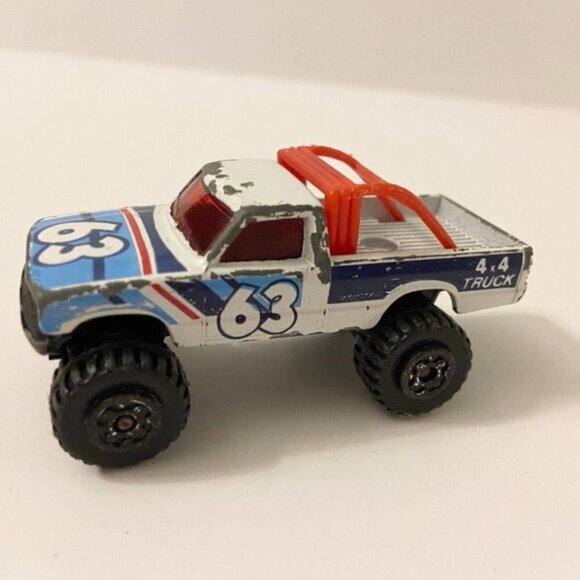 Vintage  Matchbox 1981 Open Back Truck 1977 Snorkel Fire Engine Truck Toys - Picture 2 of 12